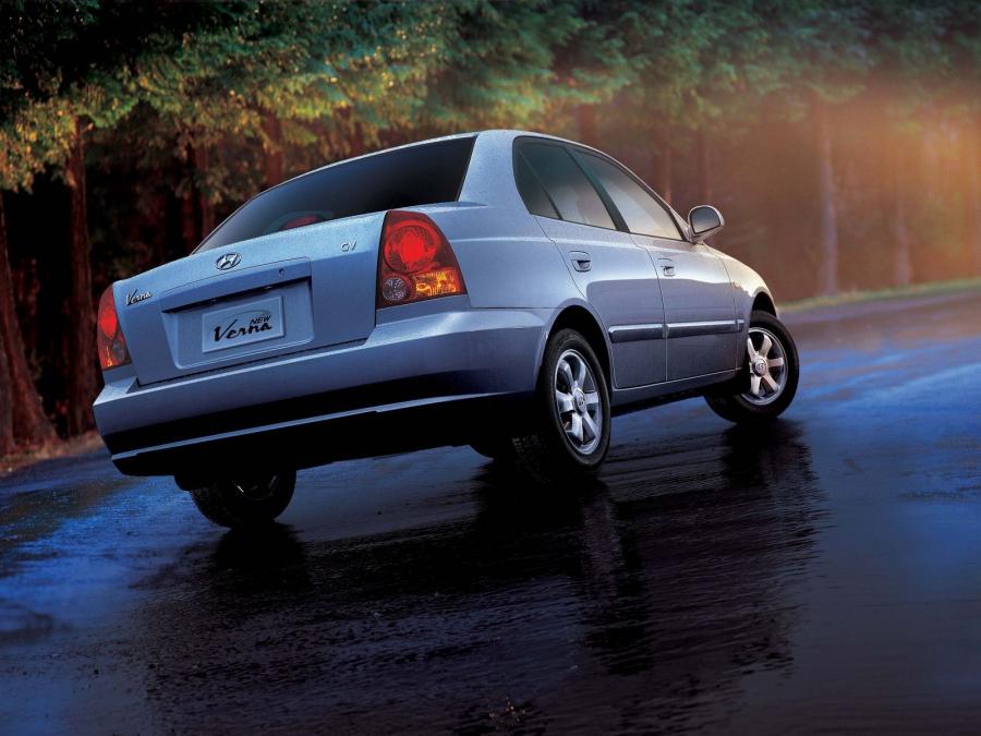  Hyundai Verna 2003 года  (фото 2 из 2)